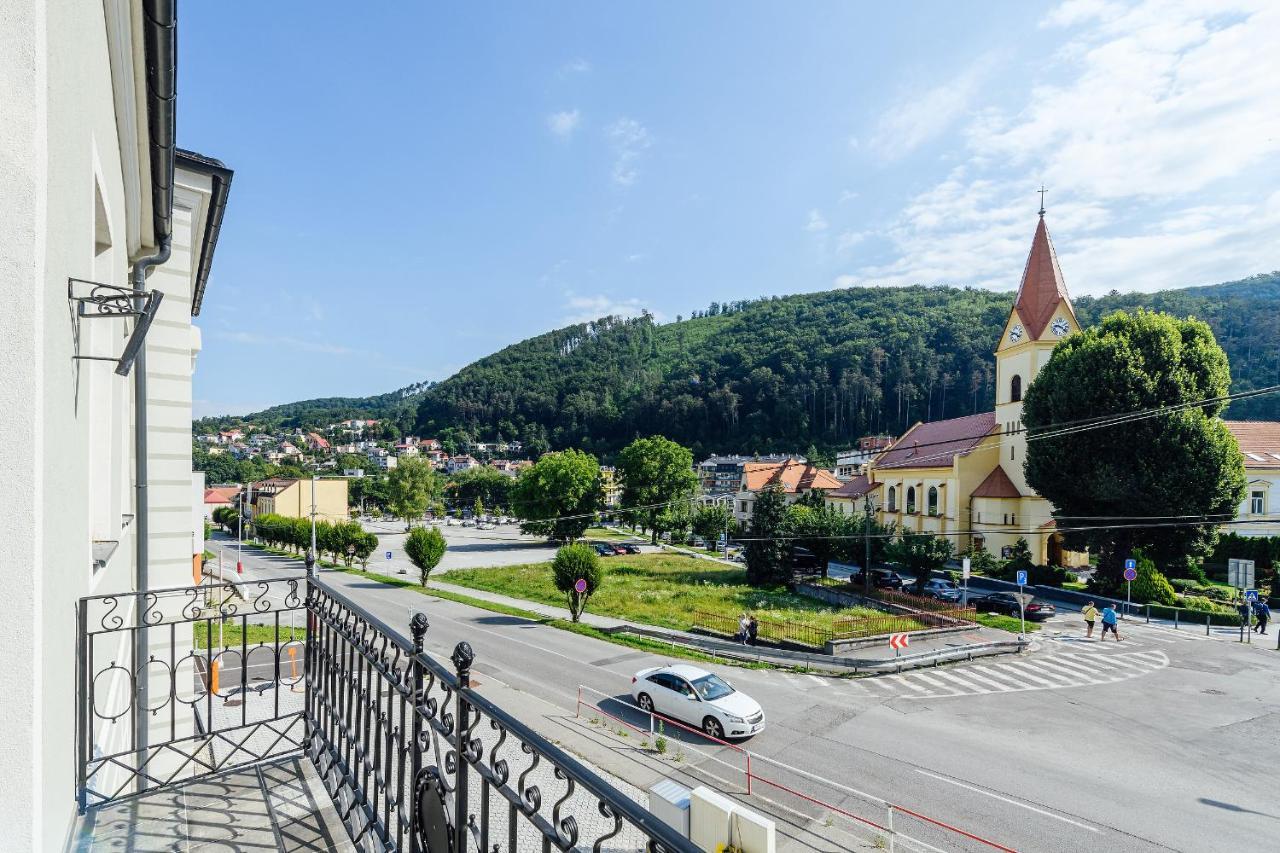 Apartmánový dom GRAND - Contactless Check In Trenčianske Teplice Esterno foto